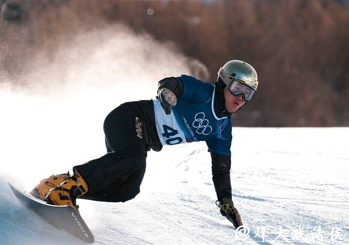 冬奥会单板滑雪男子平行大回转 卡尔成功实现卫冕