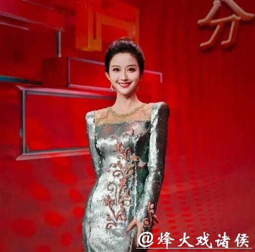 央视春晚主持官宣,任鲁豫回归稳心神,39岁刘心悦首登主会场好奇与质疑同在 央视春晚主持官宣,任鲁豫回归稳心神,39岁刘心悦首登主会场好奇与质疑同在